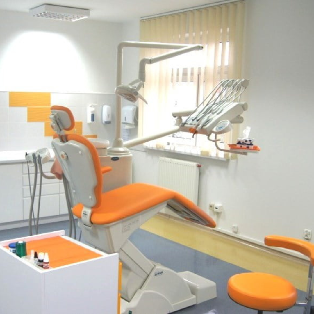 Dene kontaktowe Centrum Stomatologicznego Demed w Płocku